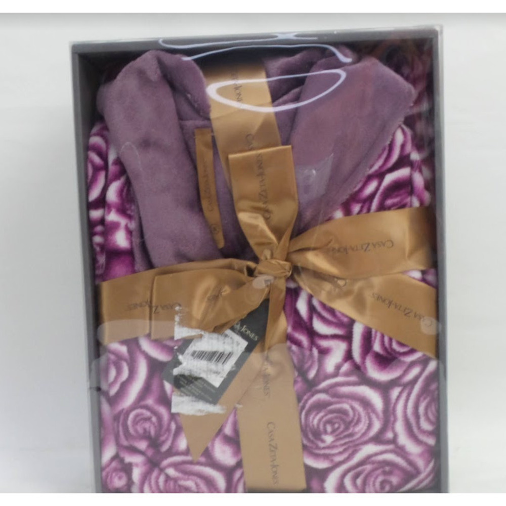 Casa Zeta-Jones Reversible Velvet Soft Signature Robe Berry